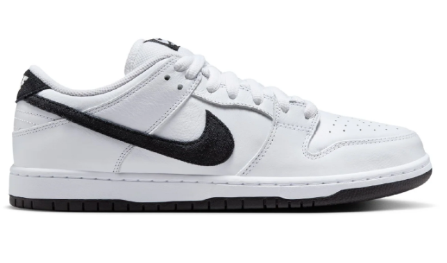 Nike SB Dunk Low Pro - WhiteBlackWhite