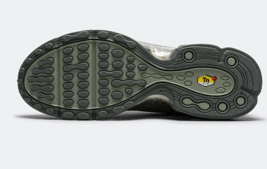 Air Max Plus VII - Smokey GreyMetallic Silver-Iron Grey